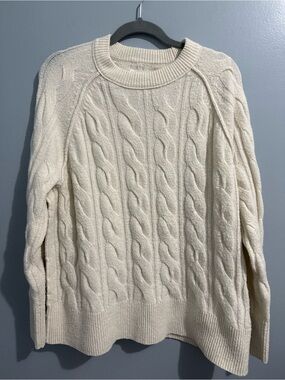 Aerie Cream Cable Knit Sweater Size Small